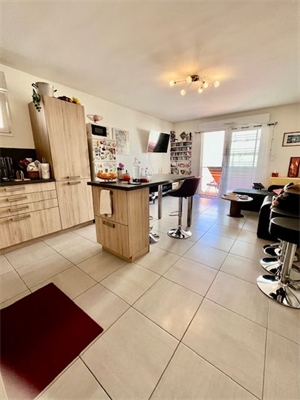t3 à la vente -   10000  TROYES, surface 65 m2 vente t3 - UBI482493377